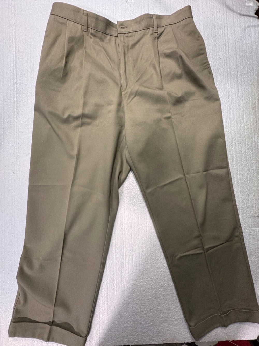 Izod Men's Khaki Dress Chinos - Light Tan